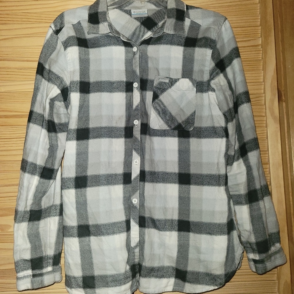 Columbia Gray Plaid Cotton Flannel Button Down Shirt Size Medium womens